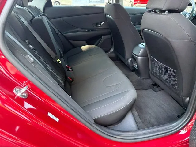 Used 2024 Red Hyundai SEL image 15