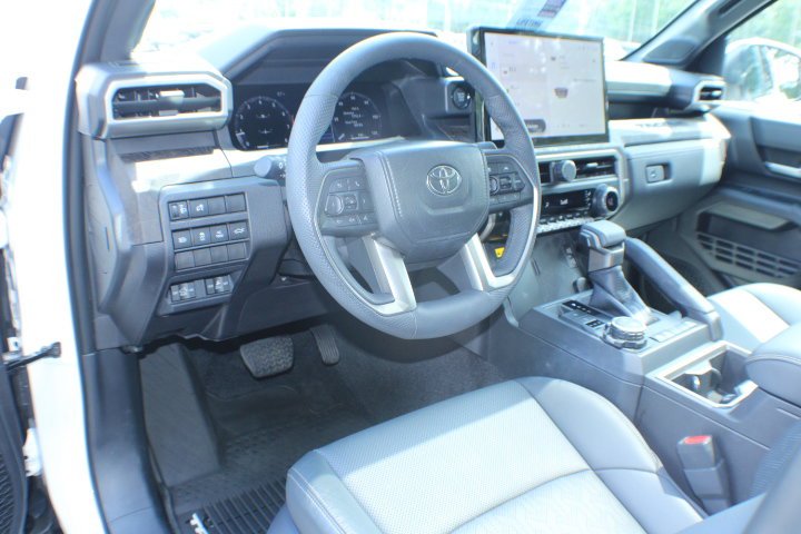 Used 2026 Wind Chill Pearl Toyota Limited image 8