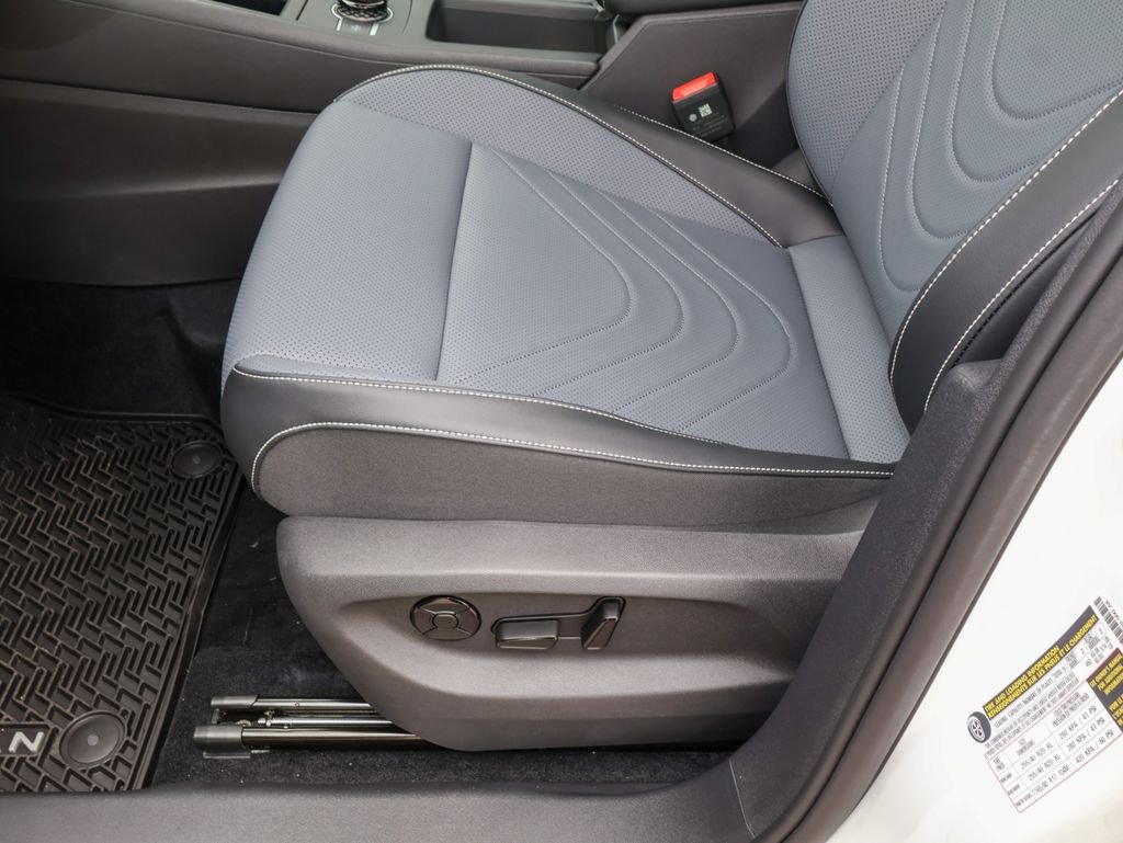 New 2026 White Volkswagen 2.0T SE R-Line Black image 14