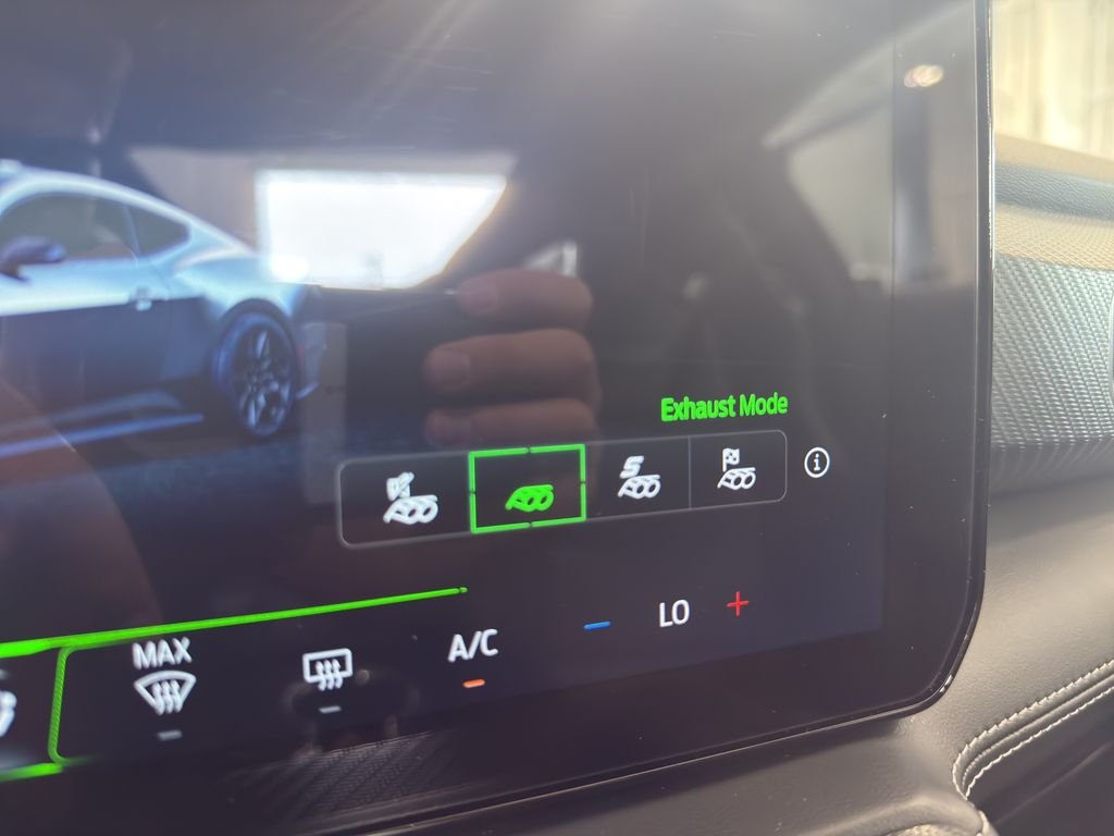2025 Ford Mustang GT Premium - Photo 28