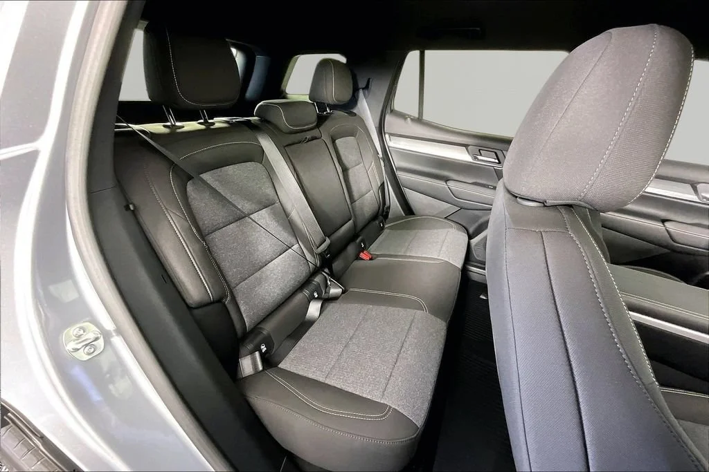 New 2027 Sterling Metallic GMC Elevation image 11