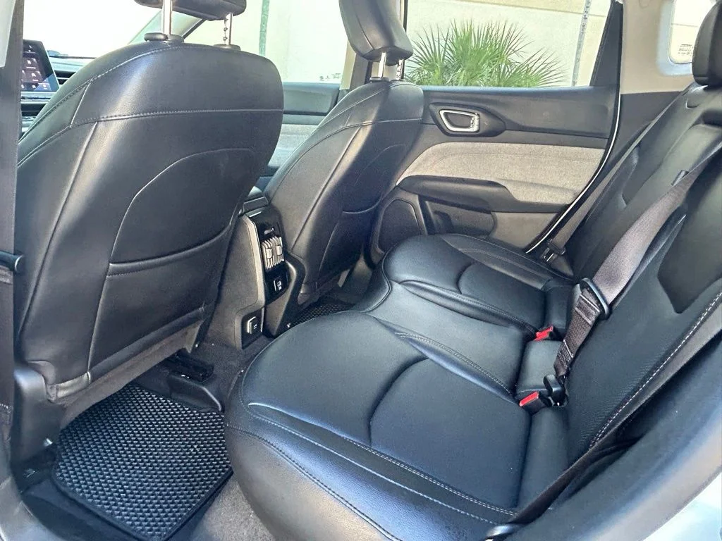 Certified Used 2022 White Jeep Latitude Lux image 43