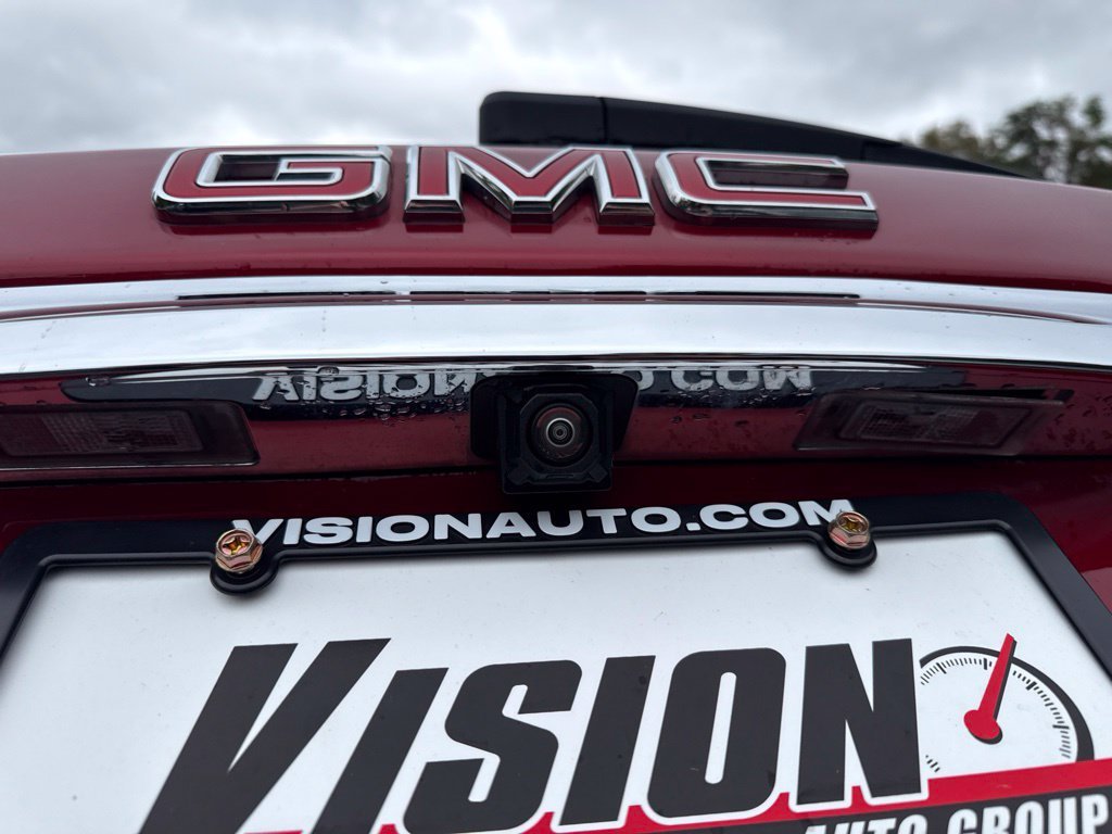 Used 2023 Red GMC Denali image 16