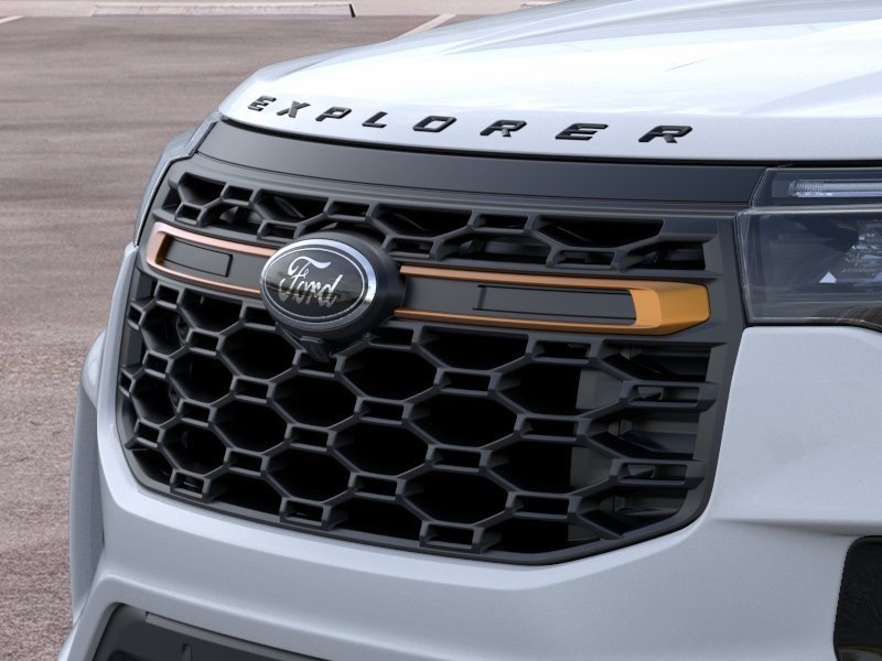 New 2026 Space White Metallic Ford Tremor image 18