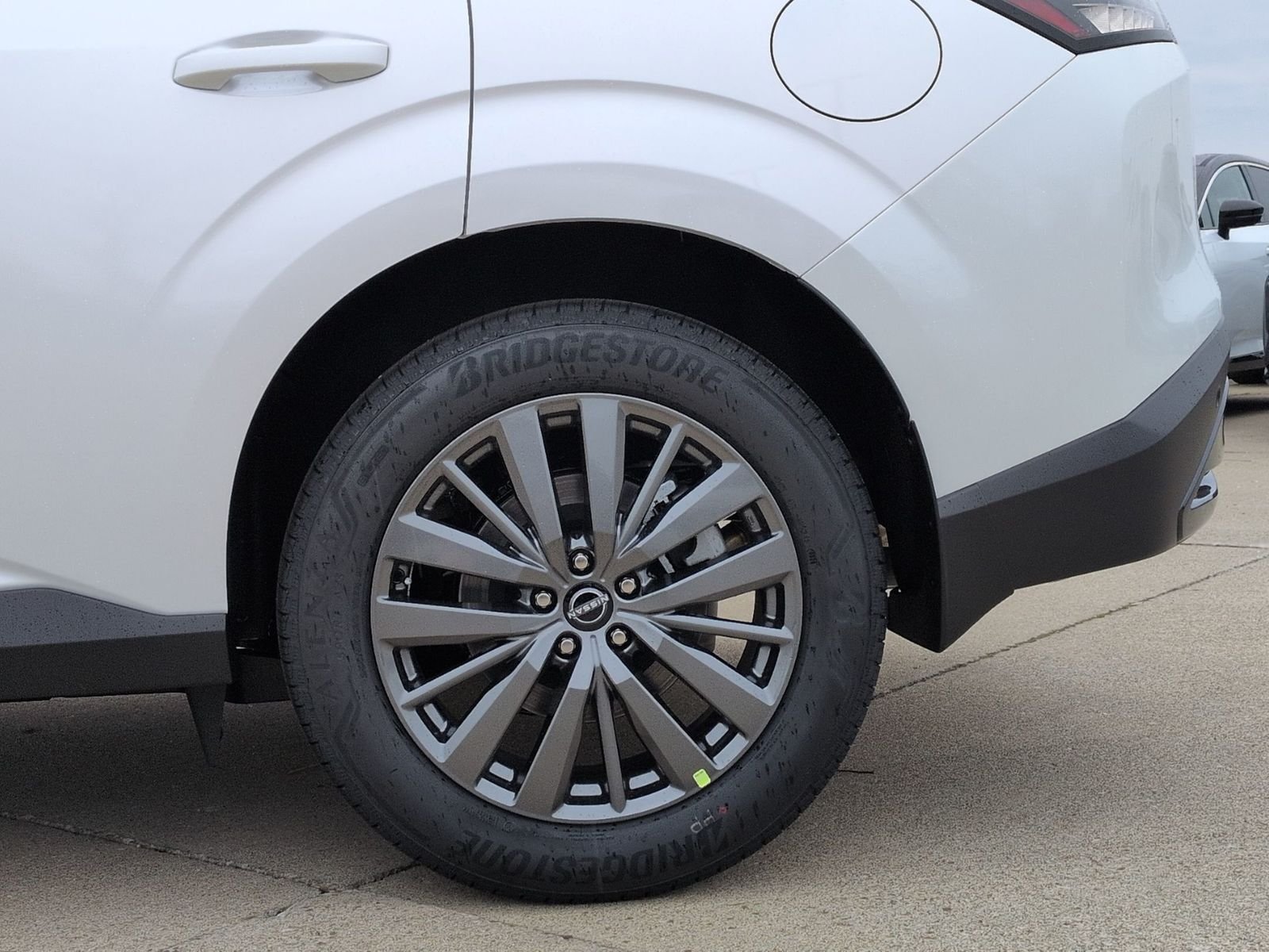 New 2026 Everest White Pearl TriCoat Nissan SL image 12