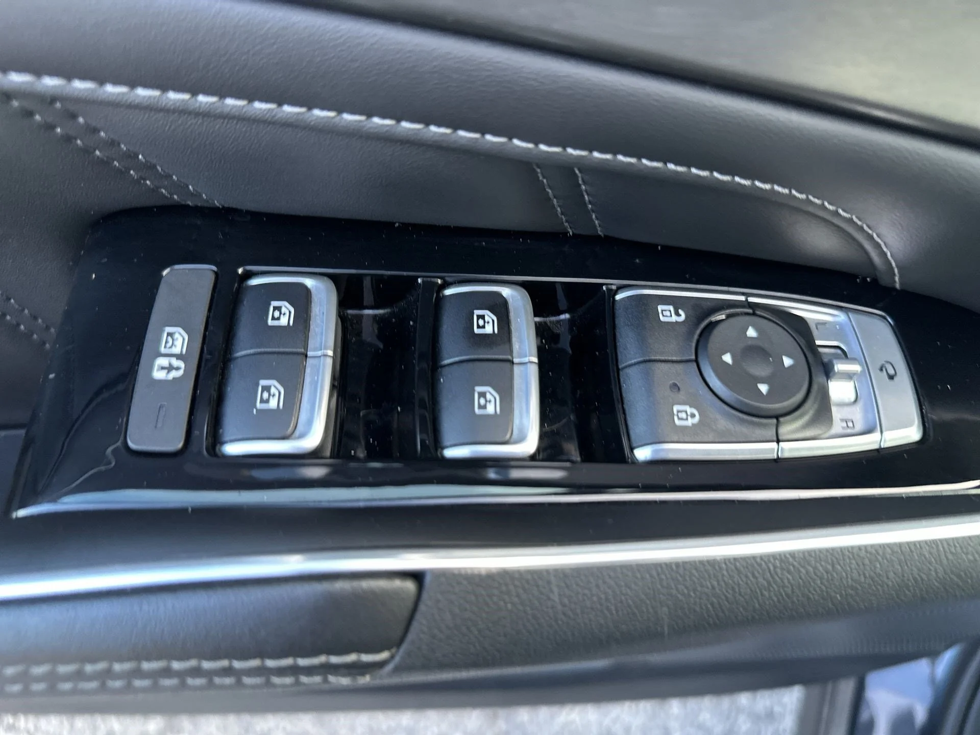 Certified Used 2023 Gravity Grey Kia SX image 15