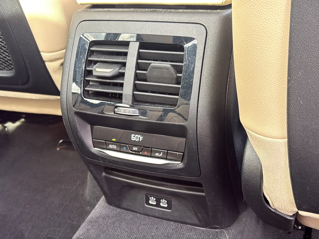 Used 2023 Gray BMW xDrive30i image 20
