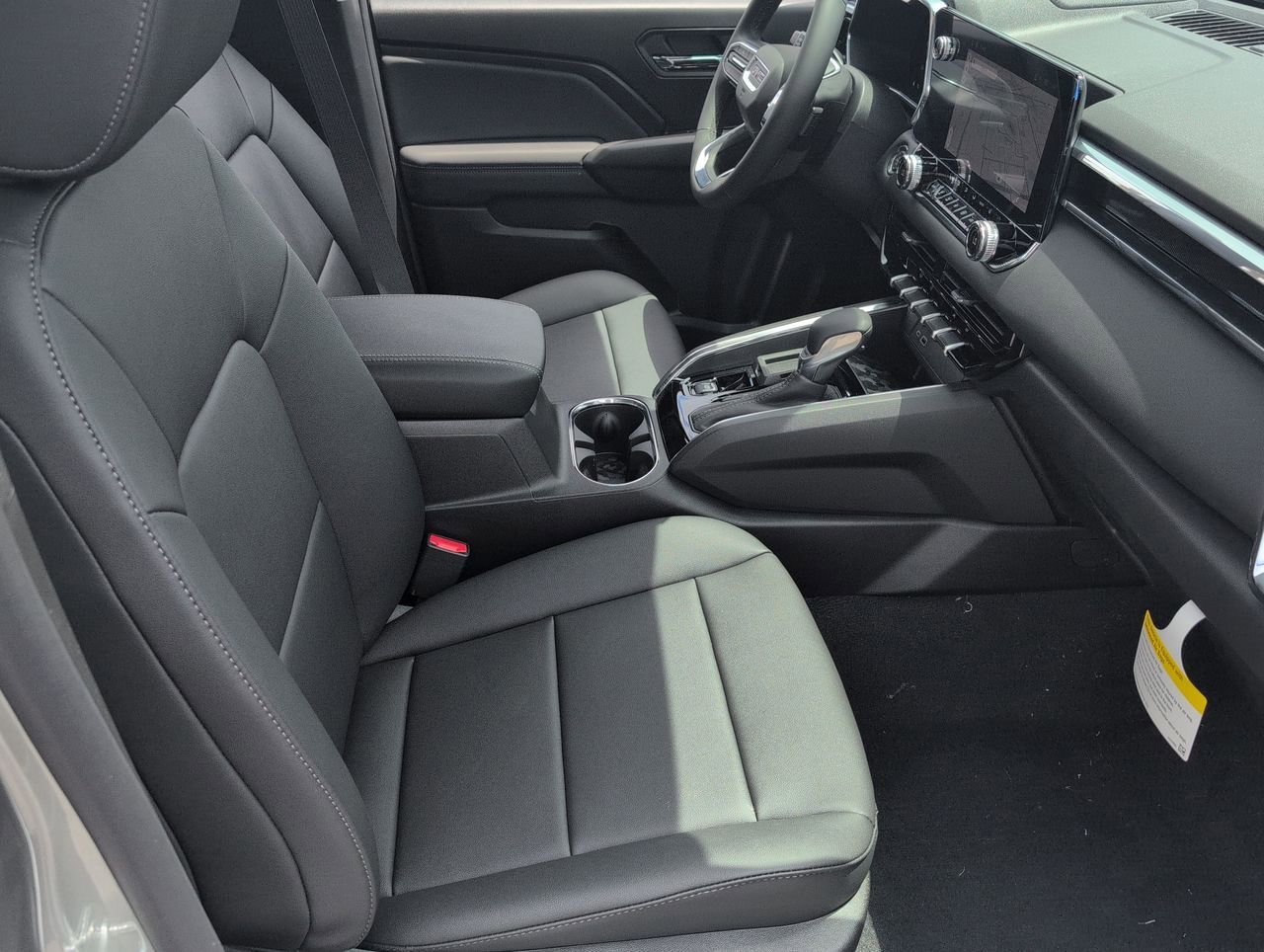 New 2026 Sterling Metallic GMC Elevation image 26