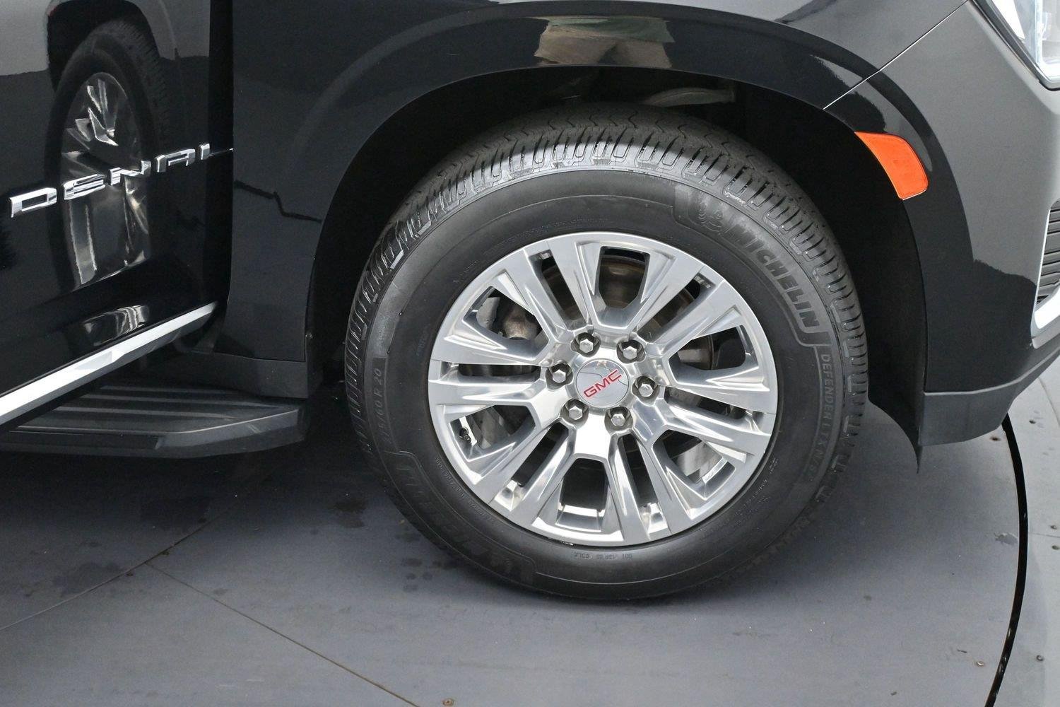 Used 2021 ONYX BLACK GMC Denali image 40
