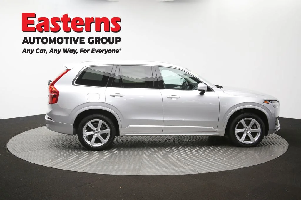 Used 2022 Gray Volvo T5 Momentum image 46