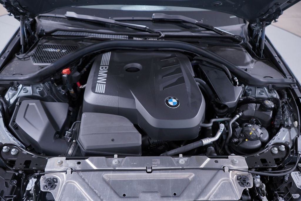 2025 BMW 3 Series 330i - Photo 23