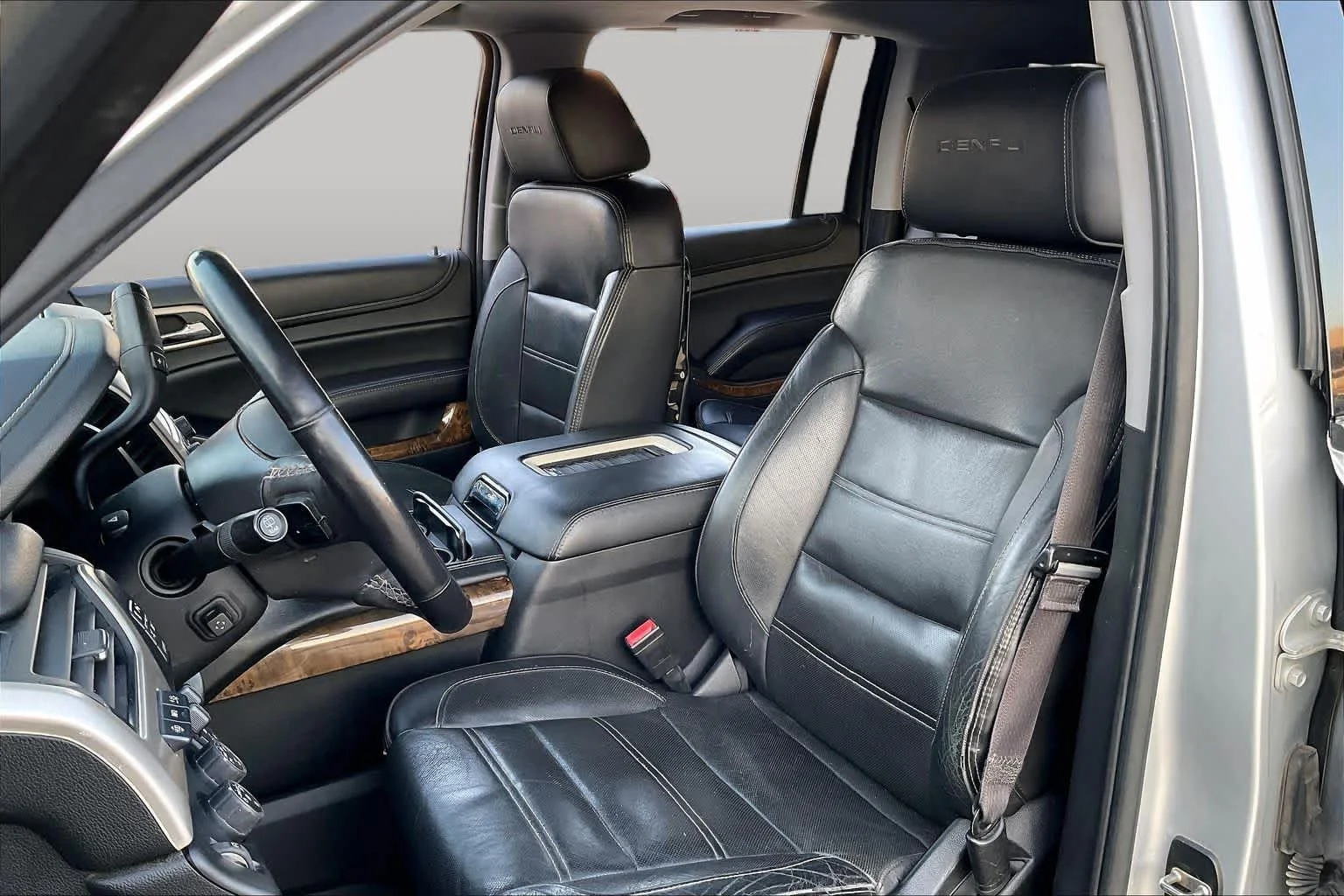 Used 2015 QUICKSILVER METALLIC GMC Denali image 6