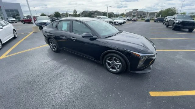 2025 Kia K4 LXS - Photo 4