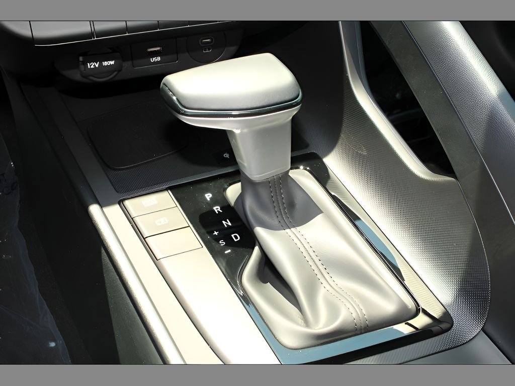 Certified Used 2025 Abyss Black Hyundai SEL Sport image 15