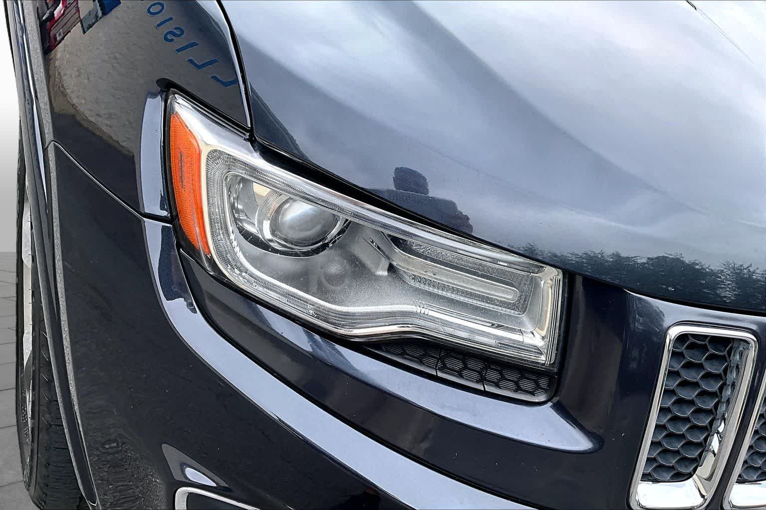 Used 2014 Maximum Steel Metallic Clearcoat Jeep Overland image 26