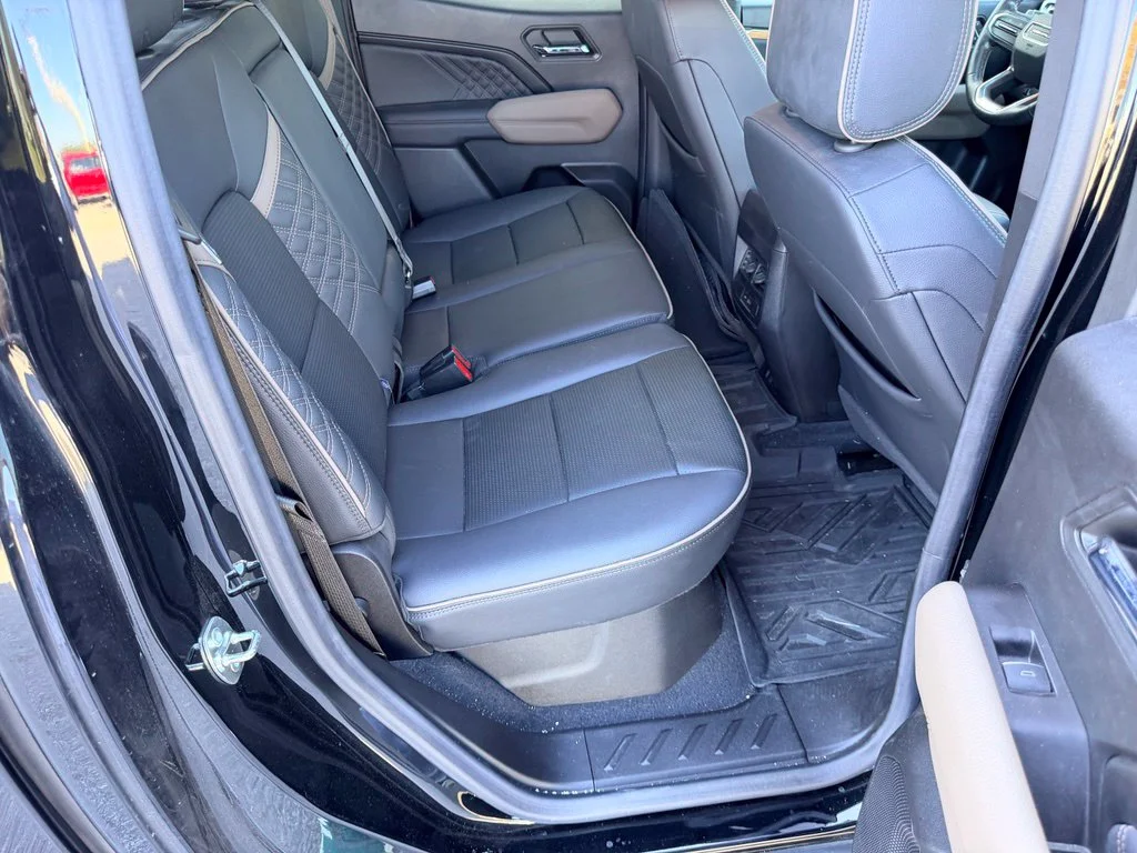 Used 2024 Black GMC Denali image 21