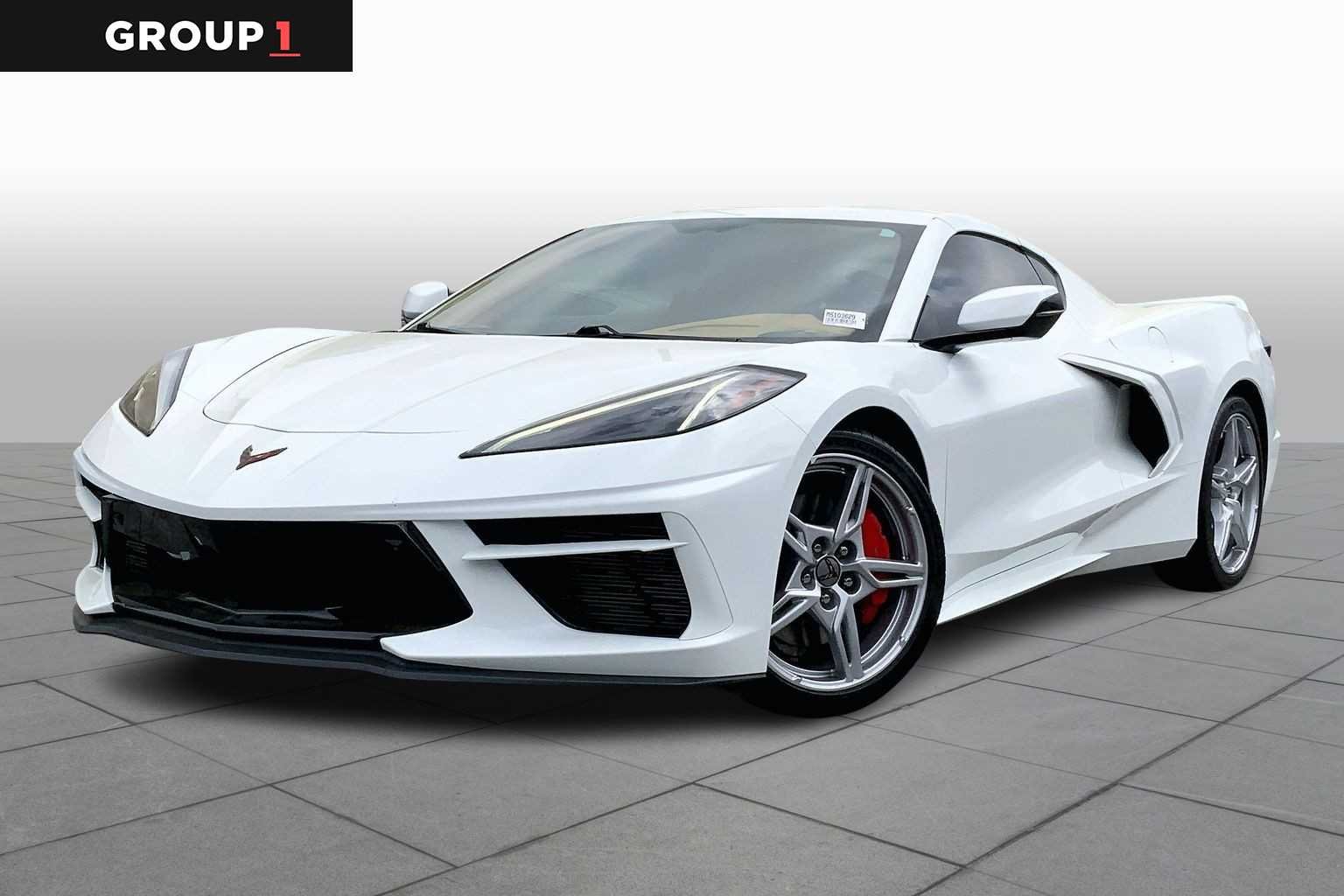 Arctic White 2021 Chevrolet Corvette Stingray 3LT Coupe RWD Coupe Rear-Wheel Drive