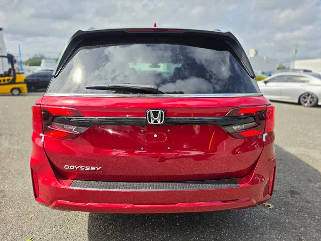 New 2027 Radiant Red Metallic II Honda EX-L image 5