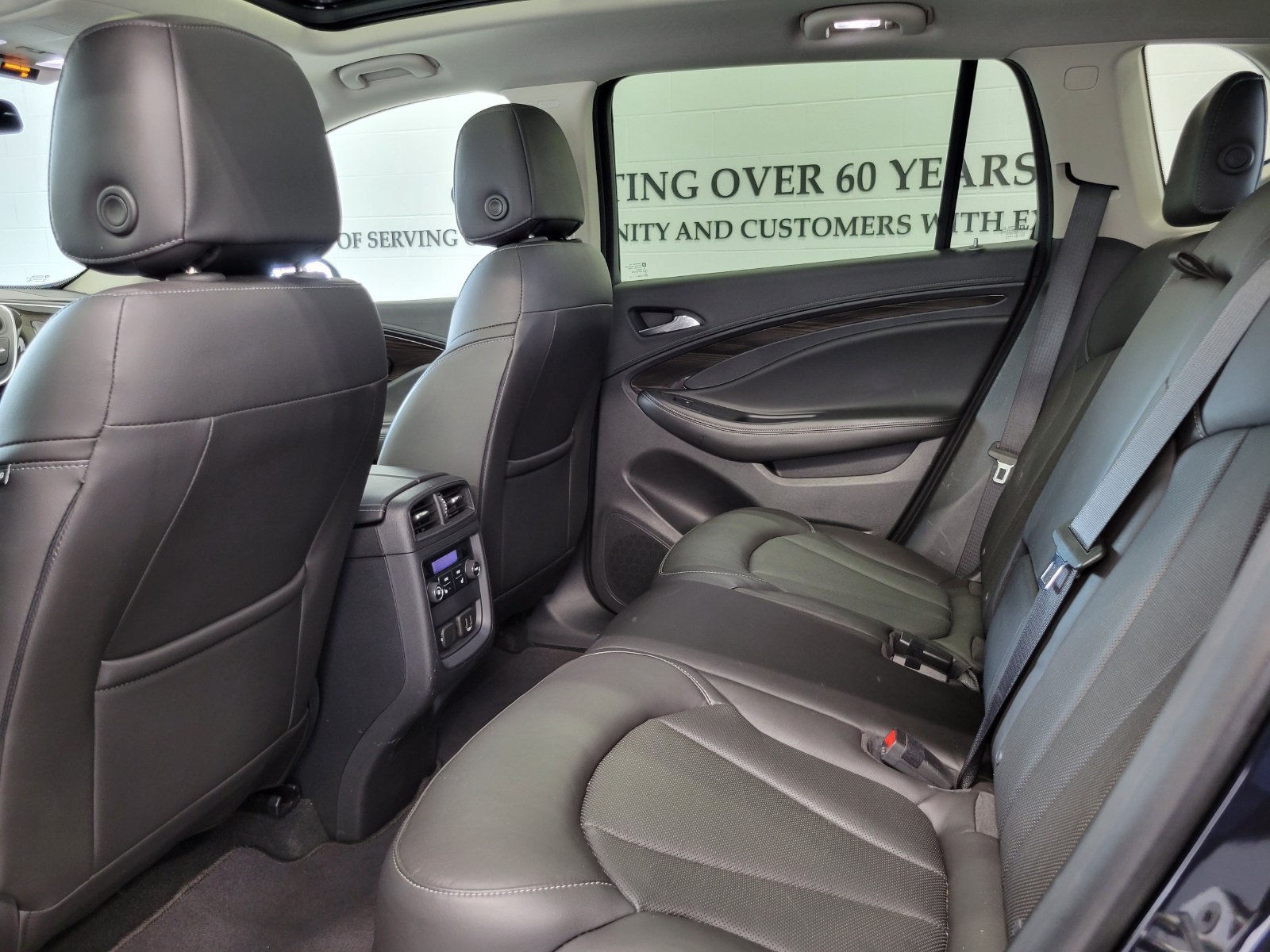 Used 2020 Blue Buick Essence image 27