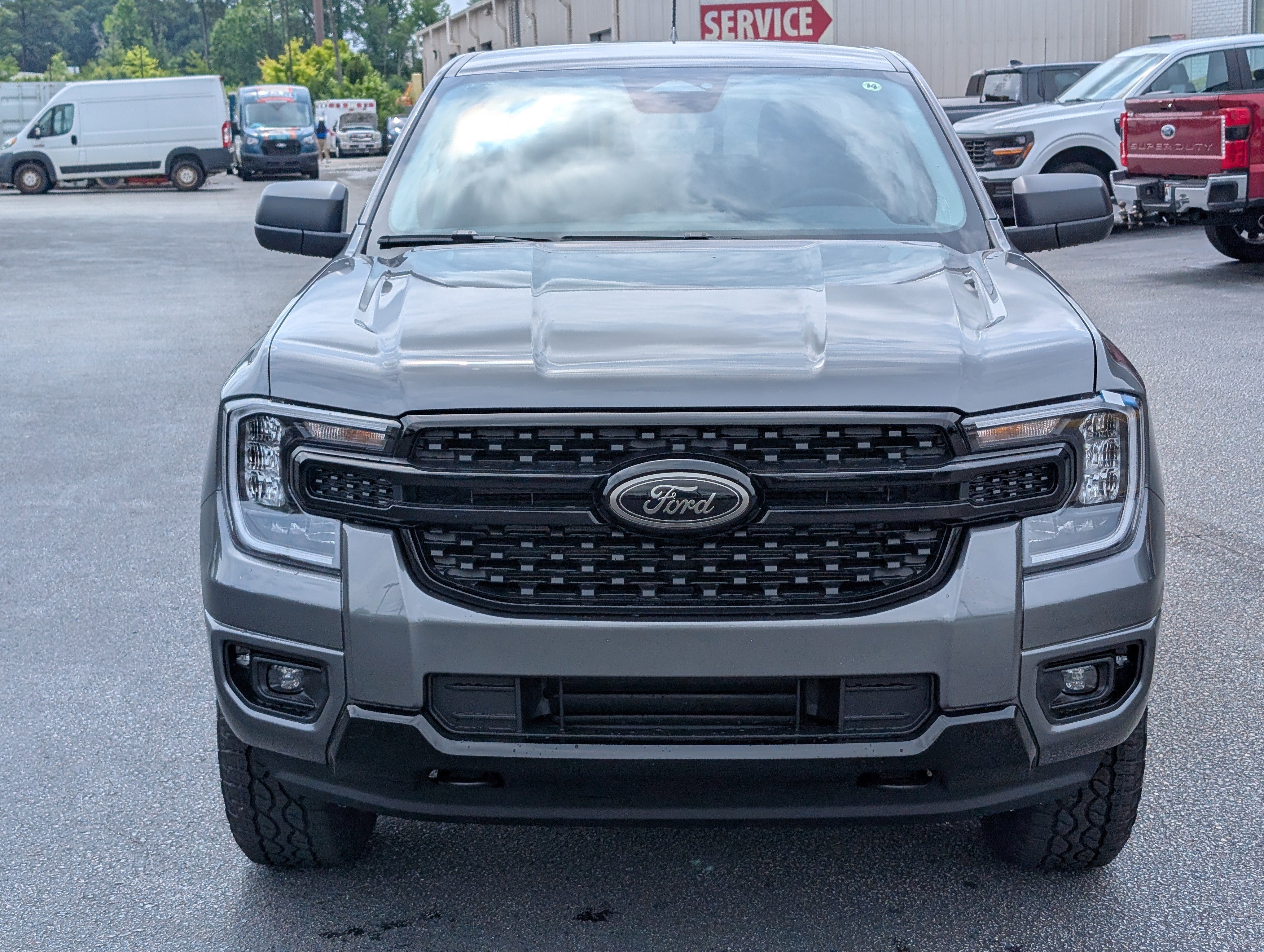 New 2026 Carbonized Gray Metallic FORD XLT image 3