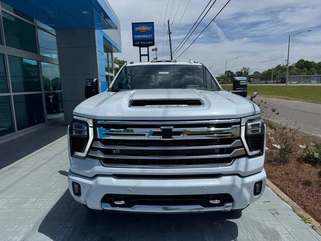 New 2026 White Chevrolet High Country image 2