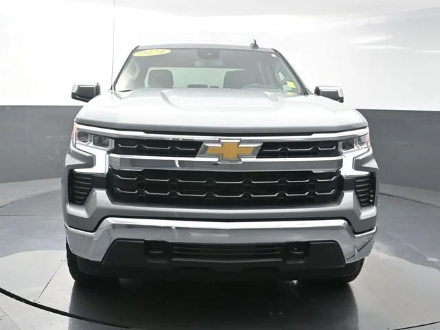 Used 2024 Gray Chevrolet LT image 2