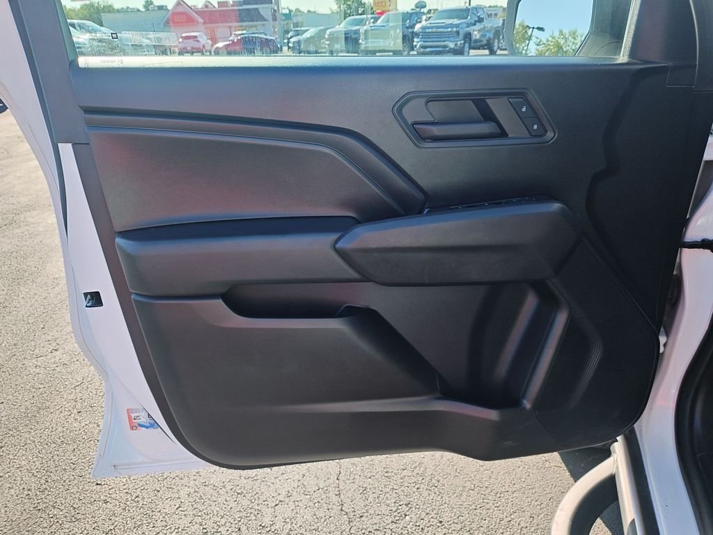 Used 2024 White Chevrolet Trail Boss image 14