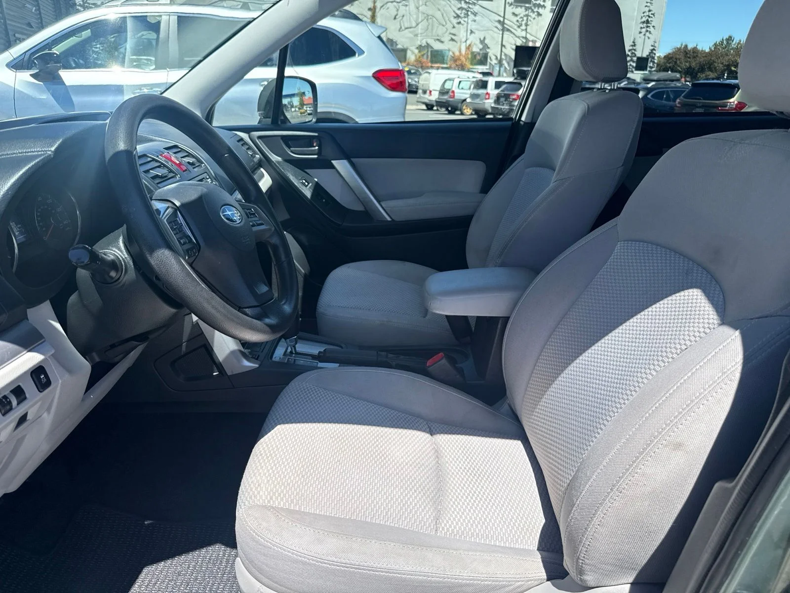 Used 2015 Green Metallic Subaru 2.5i Premium image 9