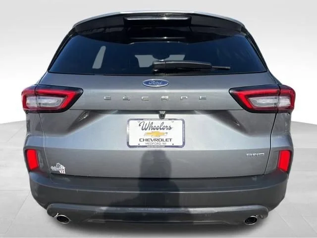 Used 2025 Gray Metal Ford ST-Line image 4