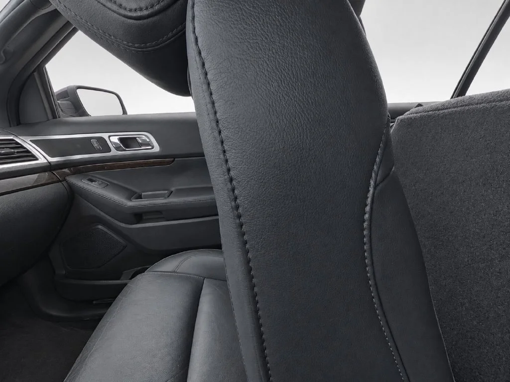 Used 2015 Black Ford Limited image 23