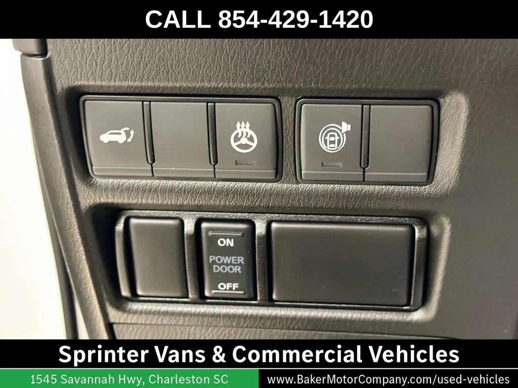 Used 2024 Aspen White Nissan Platinum image 11