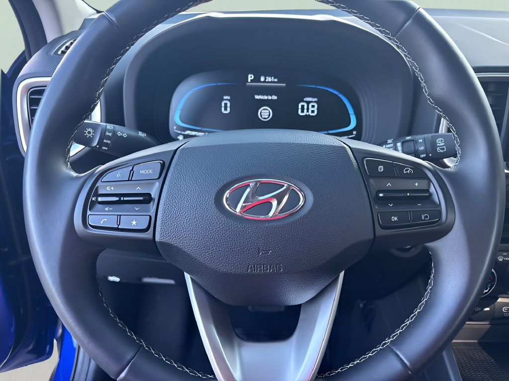 Used 2025 Blue Hyundai SEL image 13