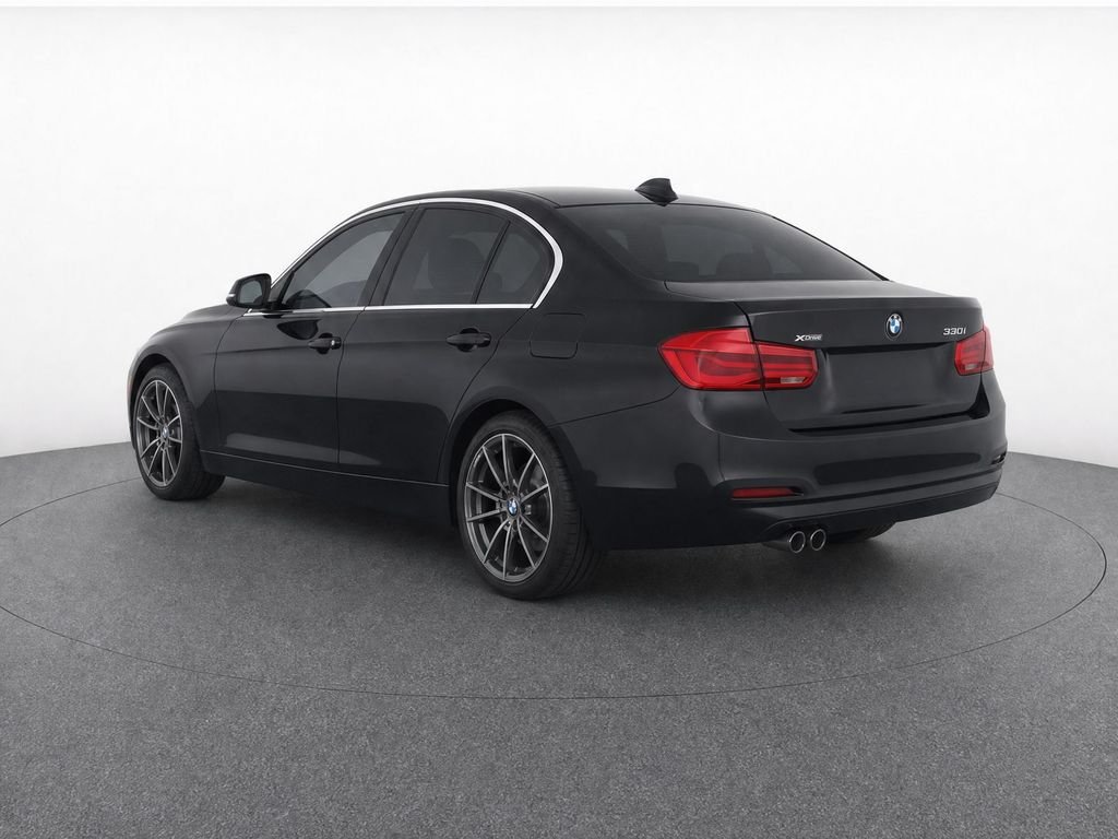 Used 2018 Jet Black BMW 330i xDrive image 5