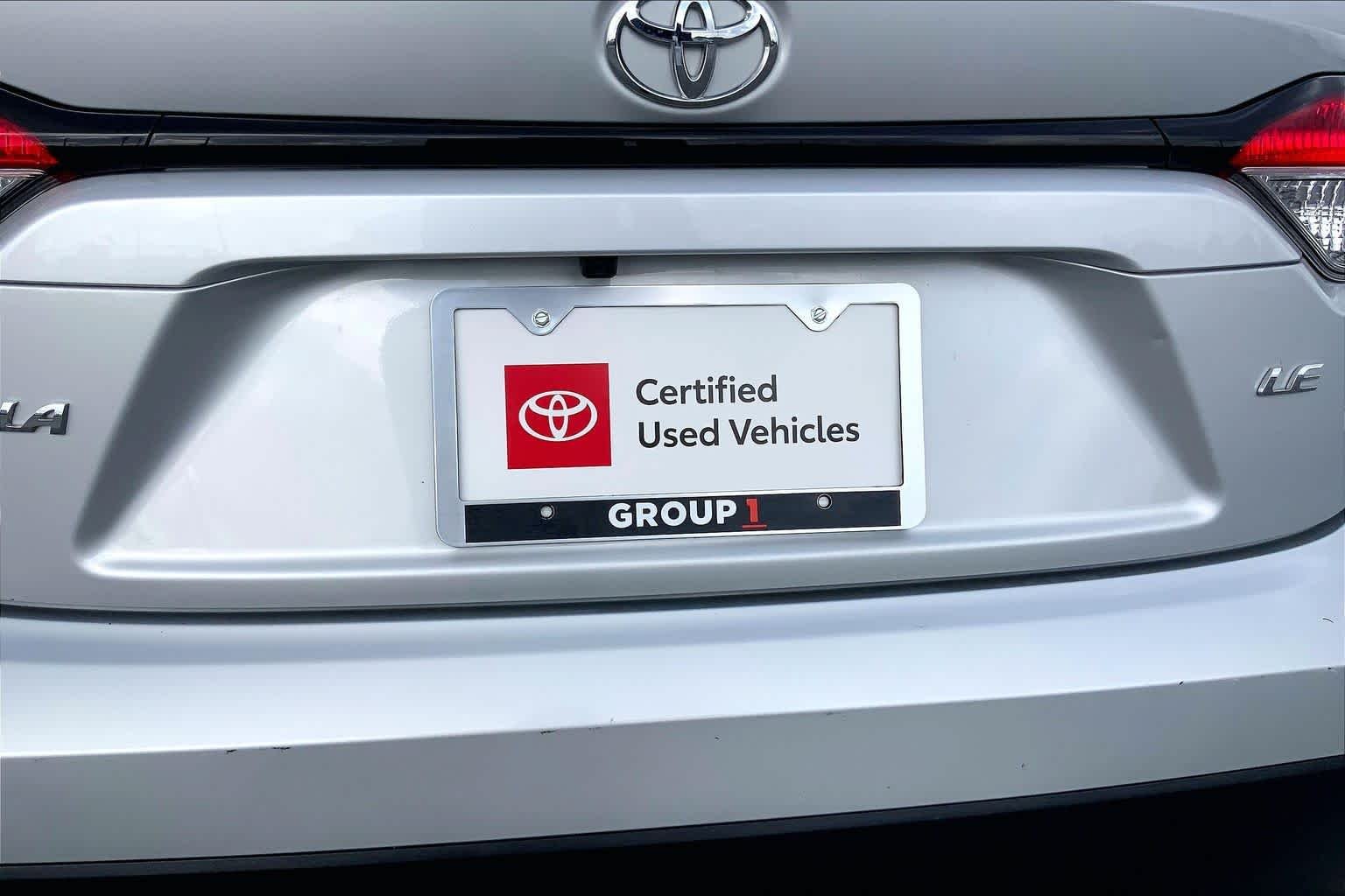 Used 2024 Classic Silver Metallic Toyota LE image 10
