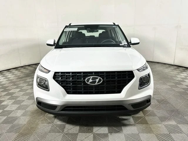 New 2026 Hyundai VENUE SE