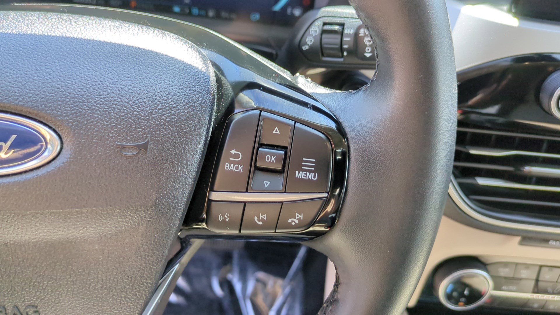 Used 2022 Red Metallic Ford SEL Plug-In Hybrid image 18