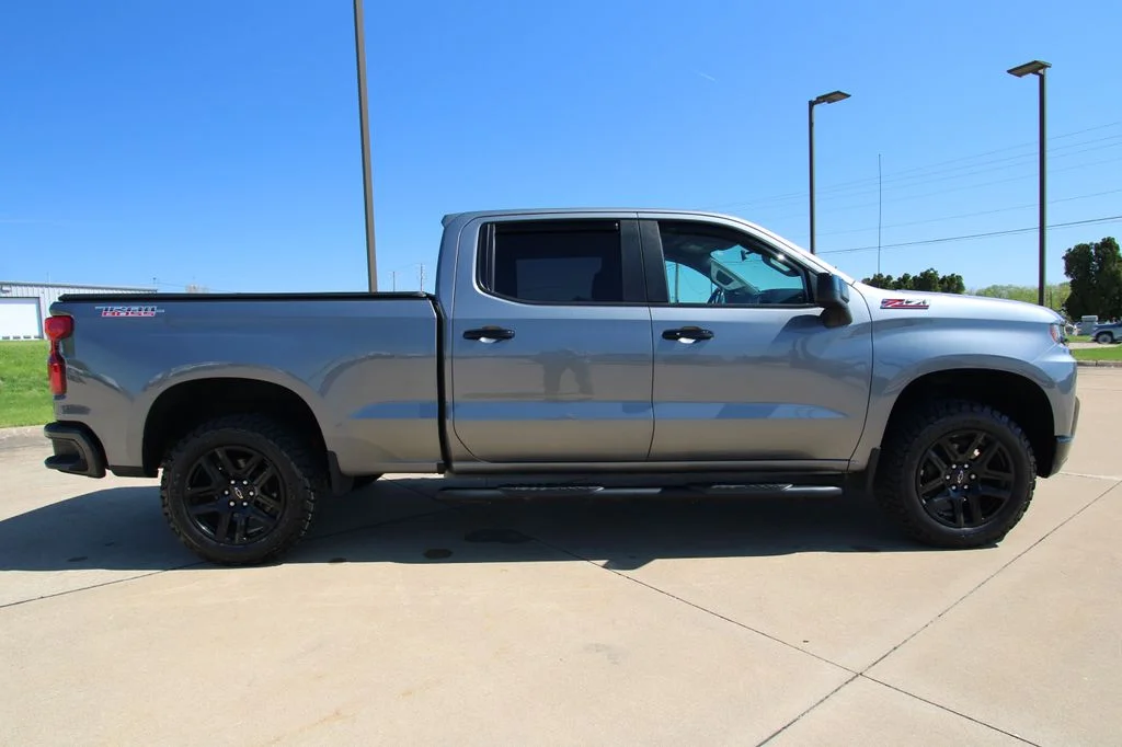 Used 2021 Gray Chevrolet LT Trail Boss image 4
