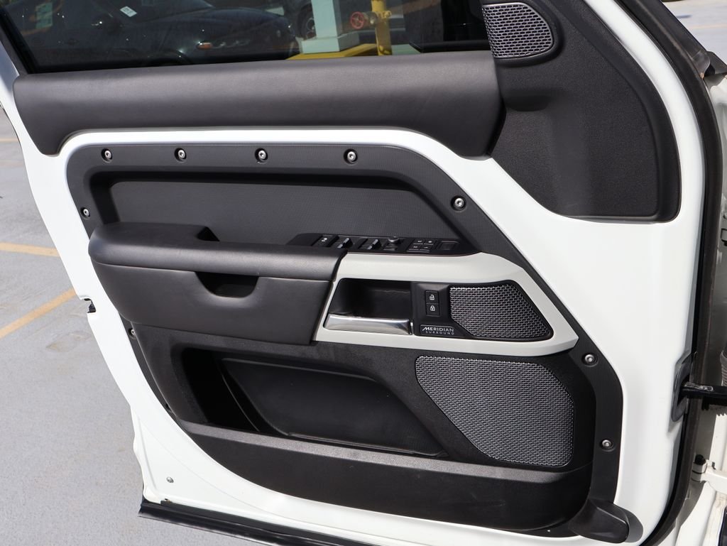 Used 2020 Fuji White Land Rover HSE image 35