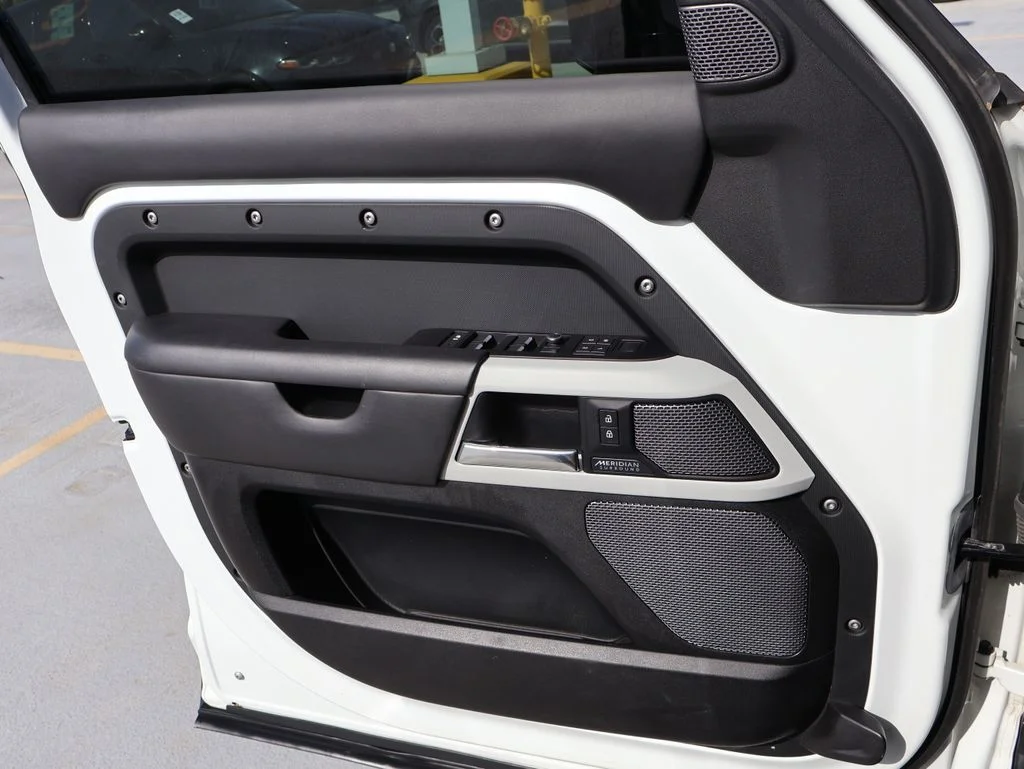 Used 2020 Fuji White Land Rover HSE image 35