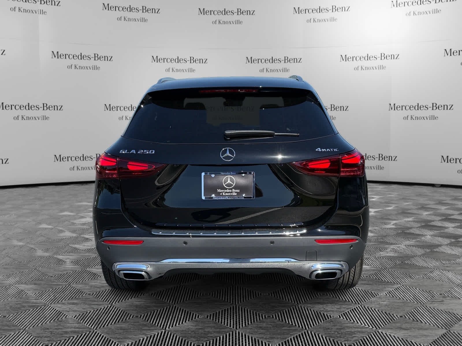 Used 2026 Night Black Mercedes-Benz GLA 250 image 4