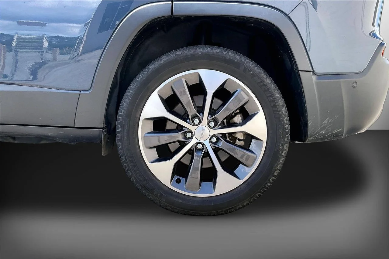 Certified Used 2022 Blue Jeep Limited image 36