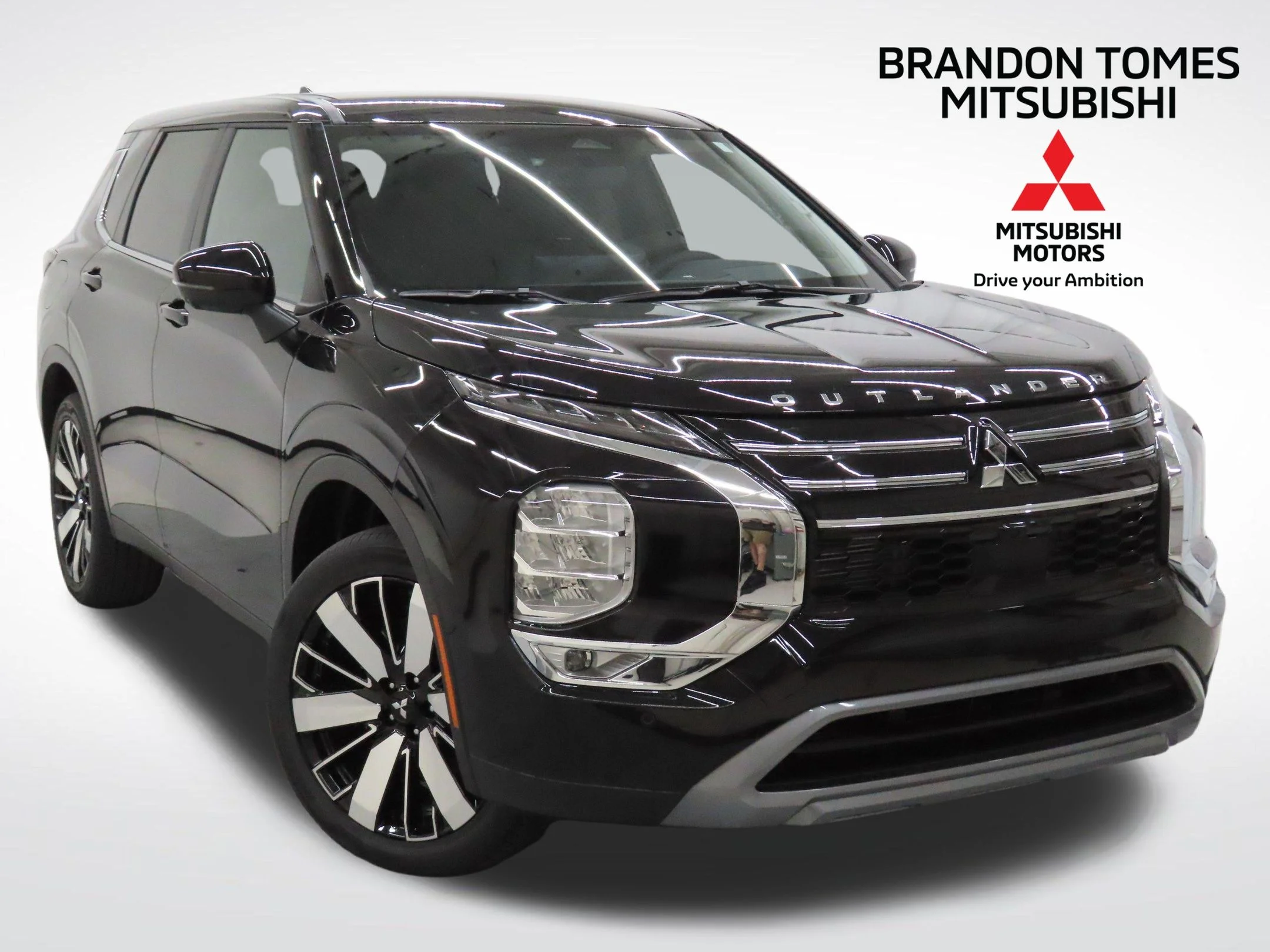 2026 Mitsubishi Outlander SE FWD's photo