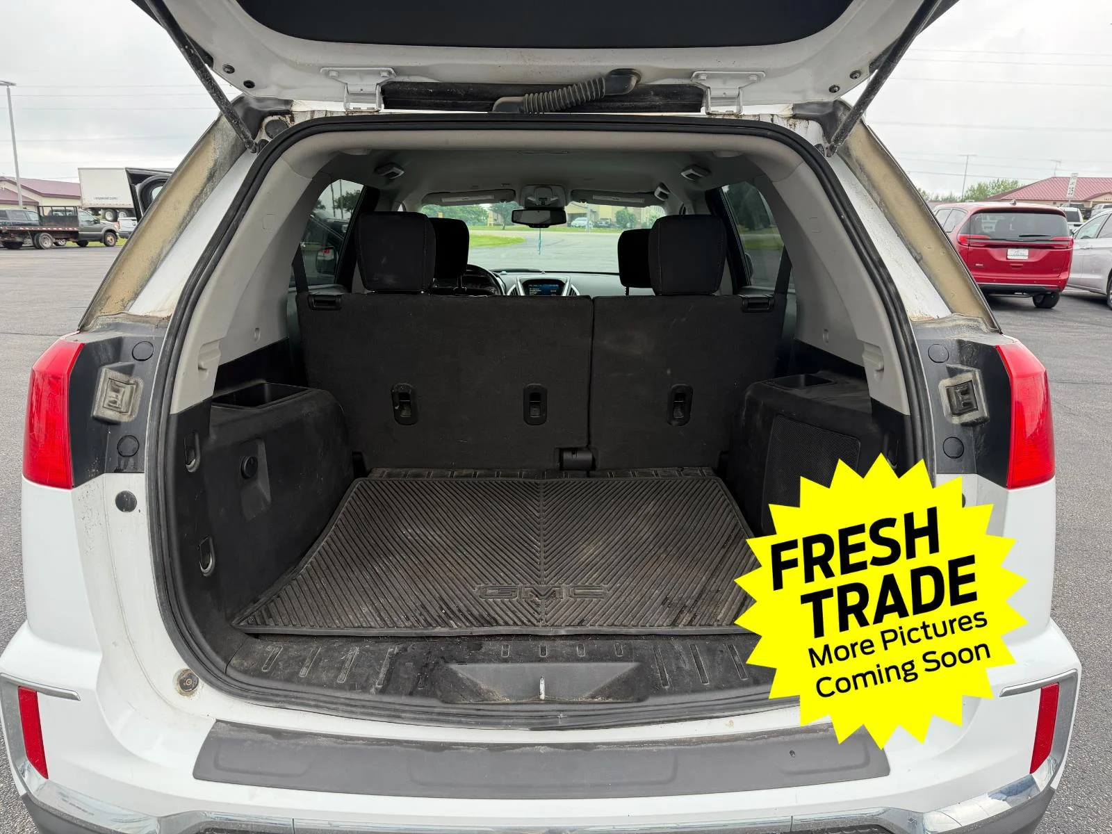 Used 2017 Summit White GMC SLE image 10