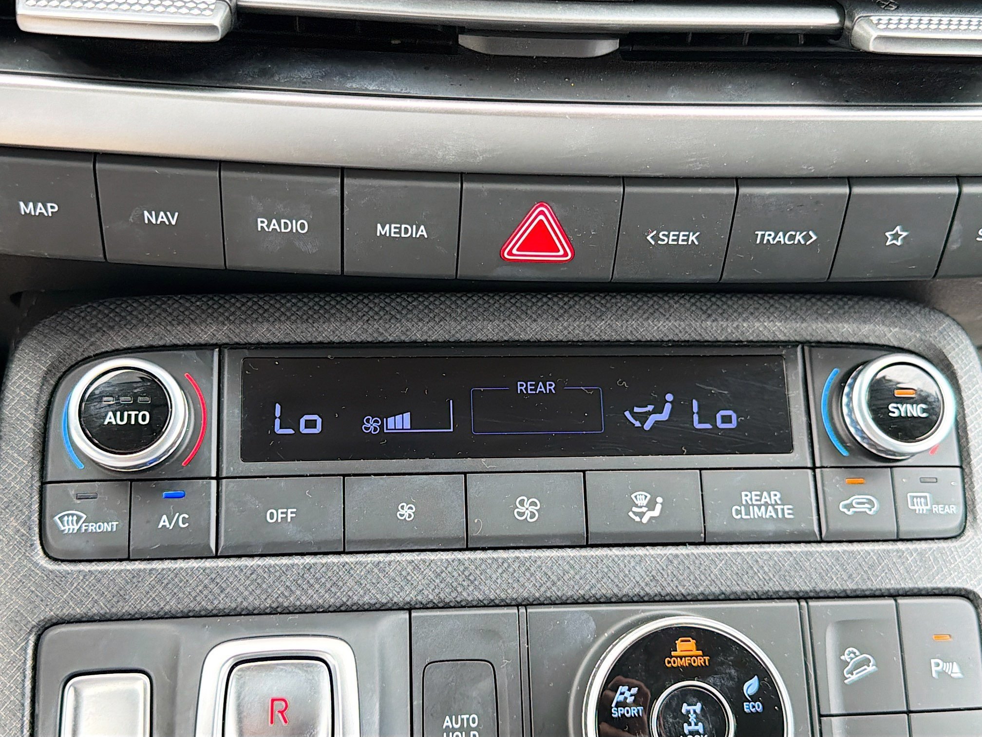 Used 2024 Hyper White Hyundai Limited image 36