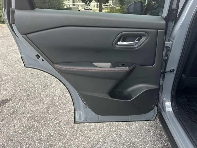 Used 2025 Gray Nissan Rock Creek image 16