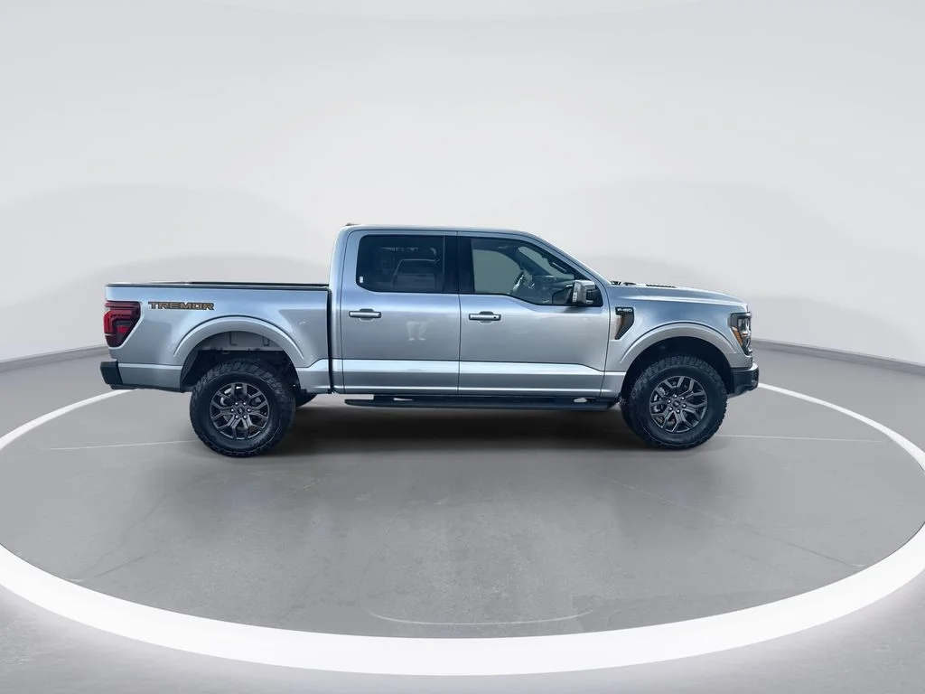 Used 2025 Silver Ford Tremor image 9