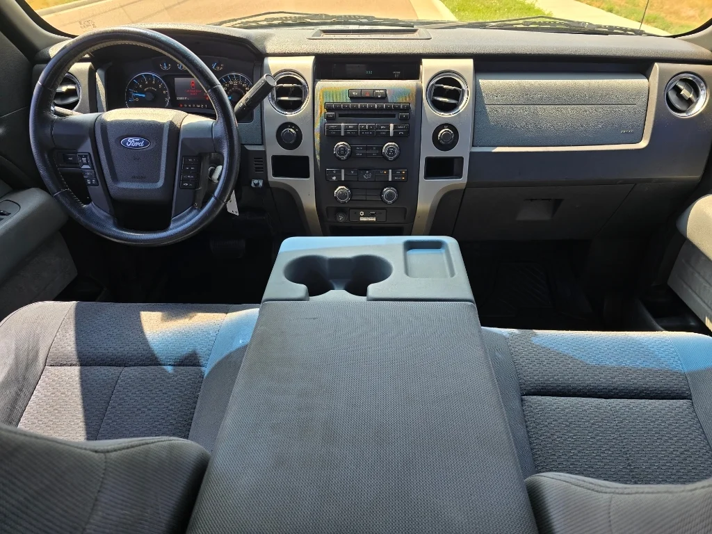 Used 2011 Tuxedo Black Metallic Ford XLT image 27
