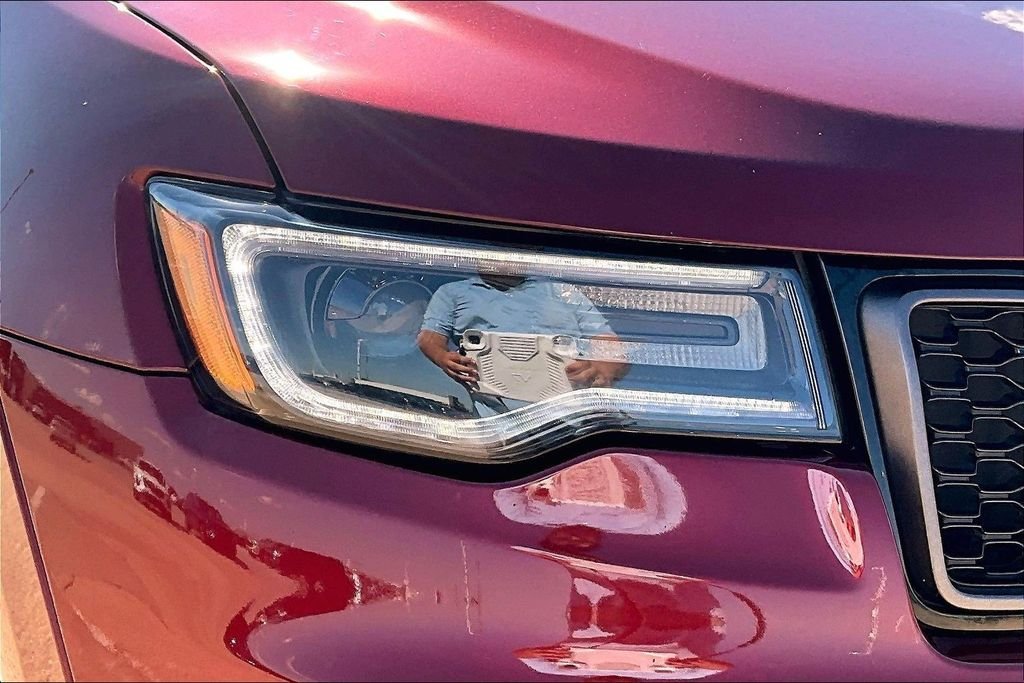 Used 2020 Red Jeep Overland image 30