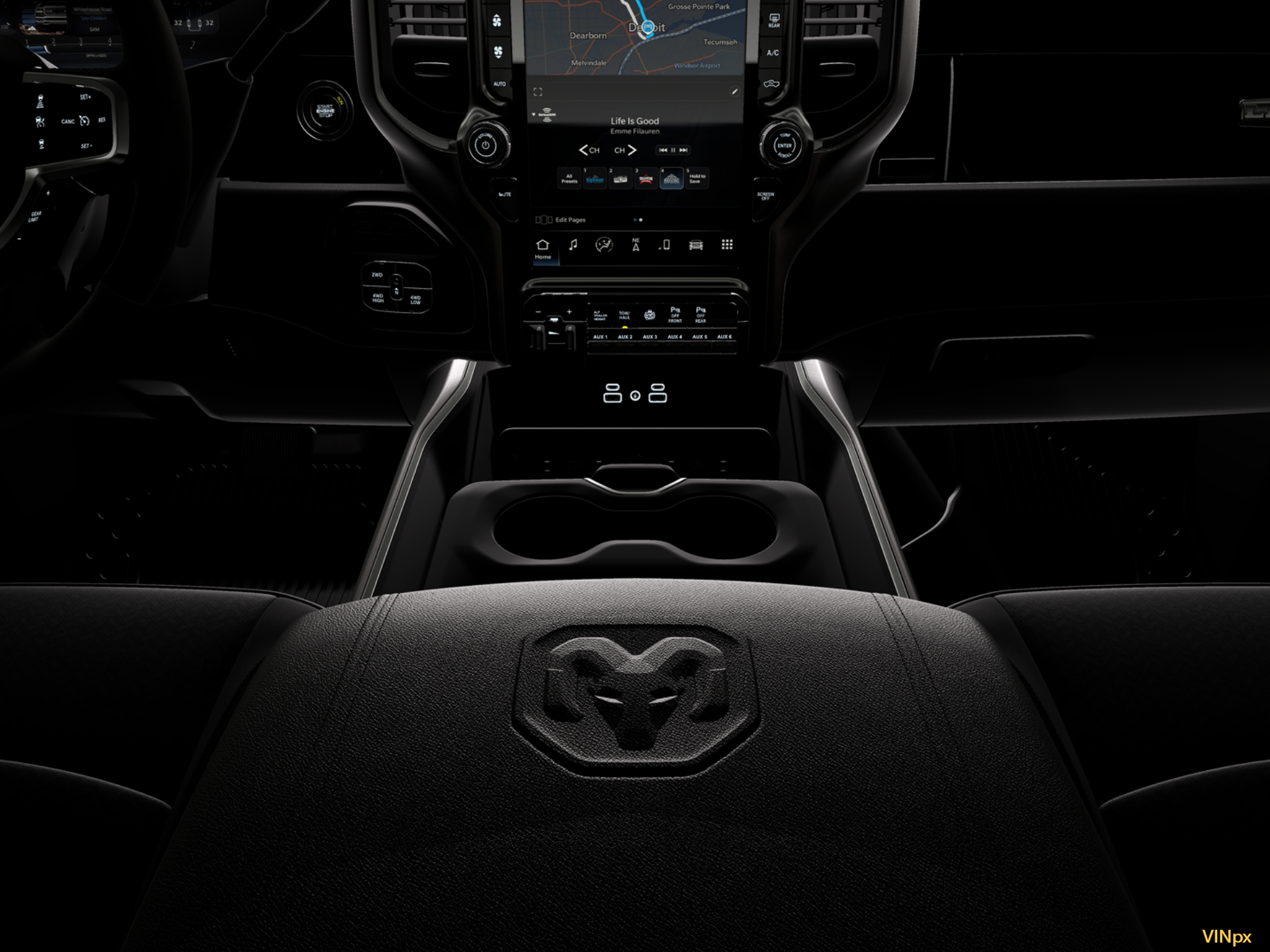 New 2026 Diamond Black Crystal Pearl-Coat Exterior Paint RAM LARAMIE image 31