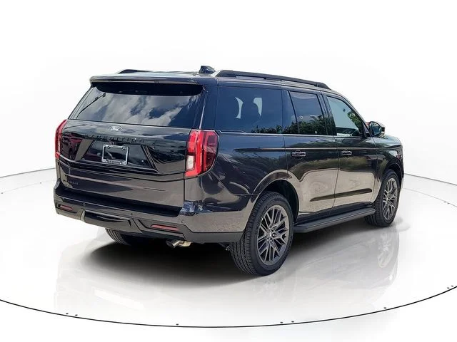 New 2027 Gray Metallic Ford Platinum image 5